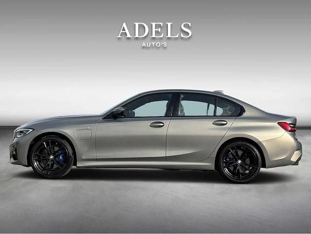 Occasion BMW 330e Executive 292 PK (214 kW) 2021 Grijs Sedan