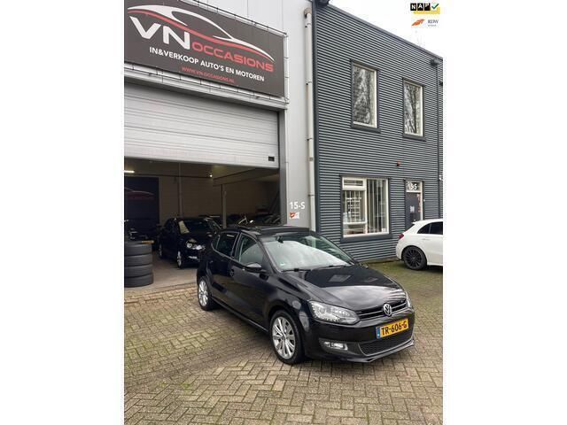 Zwart Gebruikt 2011 VW Polo Style Hatchback | € 8.750 (Duur) - Afbeelding 1/4