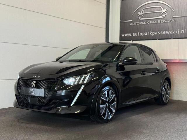 Zwart Gebruikt 2020 Peugeot 208 GT-line Hatchback | € 16.950 (Eerlijke prijs) - Afbeelding 1/4