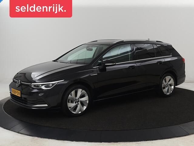 Zwart Occasion 2021 VW Golf VIII Style Stationwagen | € 19.900 (Super prijs) - Afbeelding 1/4