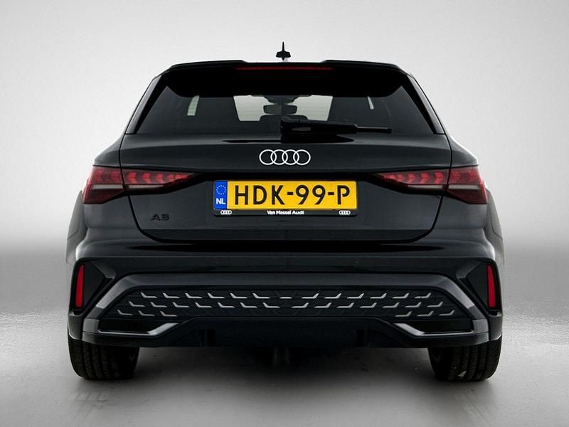 Occasion Audi A3 Sportback Design 150 PK (110 kW) 2025 Zwart Hatchback