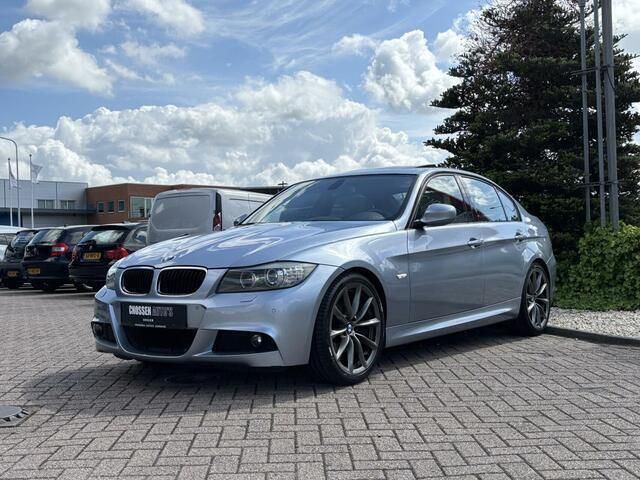 Blauw Gebruikt 2011 BMW 320 M Sport Sedan | € 7.950 (Eerlijke prijs) - Afbeelding 1/4