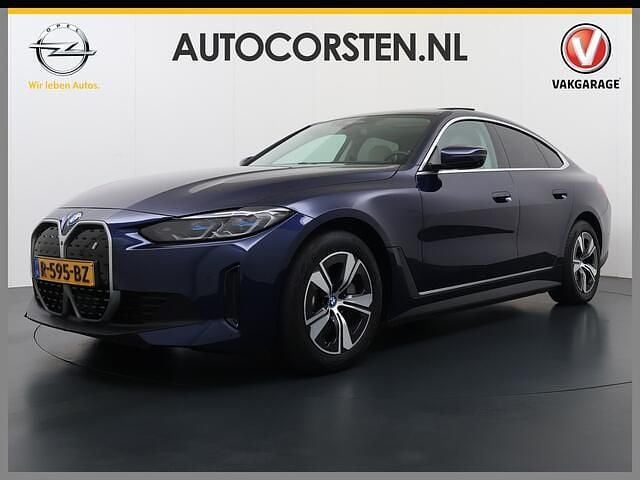 Blauw (metallic) Occasion 2022 BMW i4 Executive Sedan | € 35.895 (Super prijs) - Afbeelding 1/4