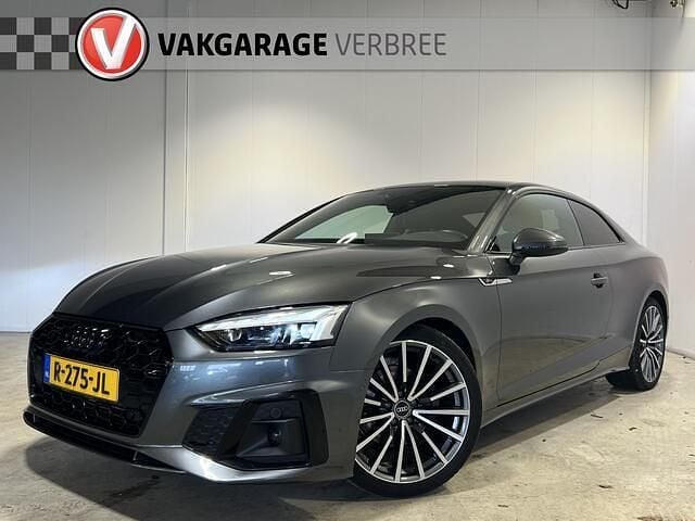 Grijs Gebruikt 2022 Audi A5 S-Line Coupé | € 33.840 (Eerlijke prijs) - Afbeelding 1/4