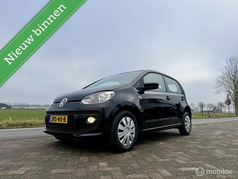 Zwart Occasion 2013 VW up! Groove Hatchback | € 3.995 (Super prijs) - Afbeelding 1/4