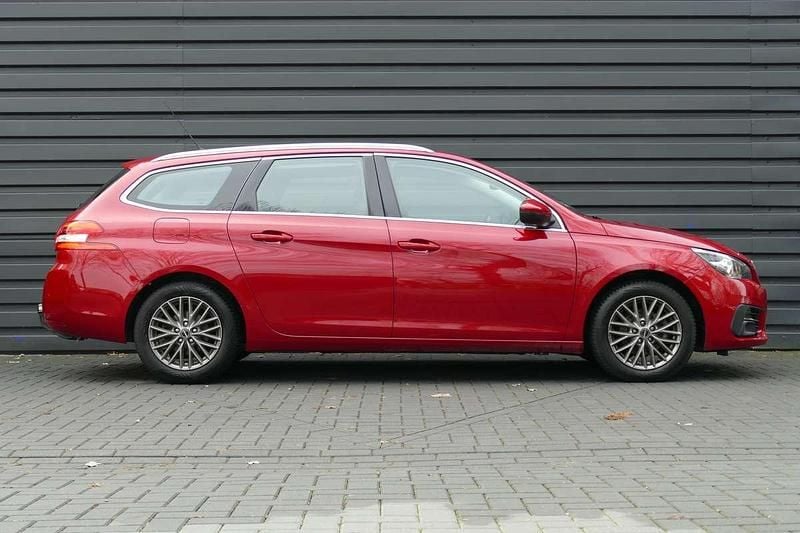 Occasion Peugeot 308 SW Allure 110 PK (80 kW) 2018 Rood Stationwagen