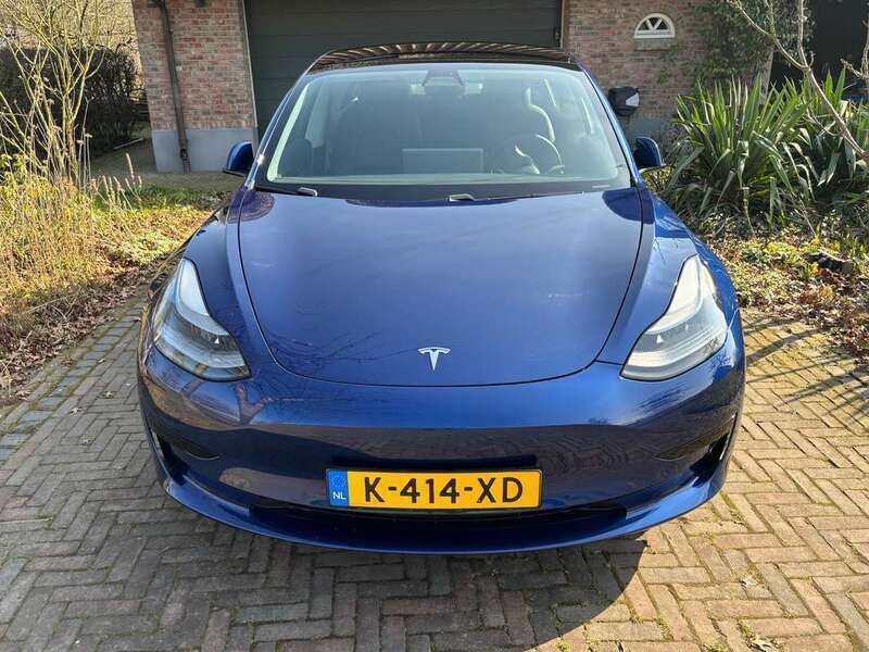 Blauw Gebruikt 2021 Tesla Model 3 Sedan | € 27.500 (Duur) - Afbeelding 1/4