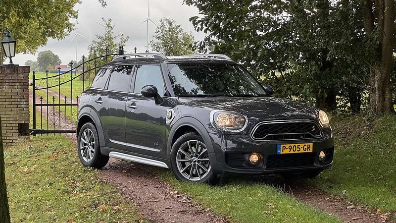 Grijs Gebruikt 2017 Mini Cooper Countryman SUV | € 16.999 - Afbeelding 1/4