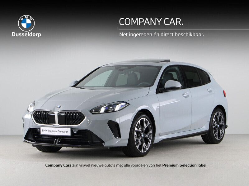 Grijs Gebruikt 2025 BMW 120 M Sport Hatchback | € 43.950 - Afbeelding 1/4