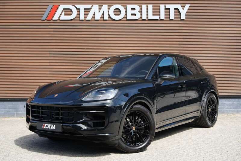 Zwart, metallic lak Gebruikt 2024 Porsche Cayenne Sport SUV | € 133.950 (Duur) - Afbeelding 1/4
