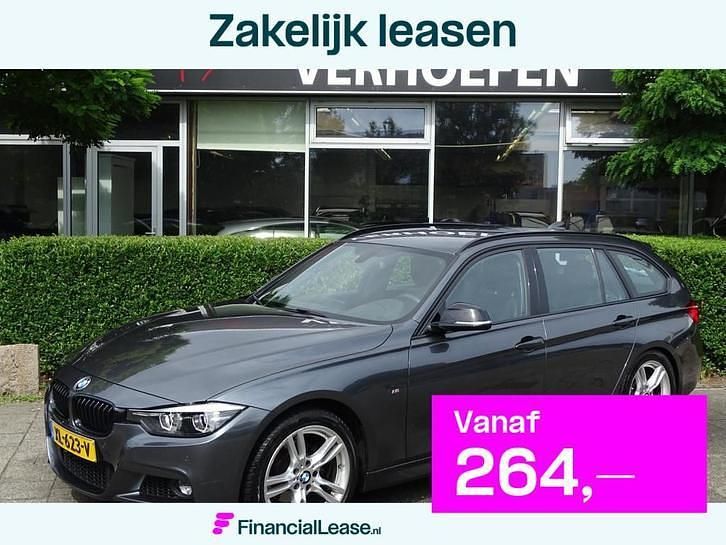 Gebruikt 2019 BMW 318 M Sport Stationwagen | € 26.371 - Afbeelding 1/4