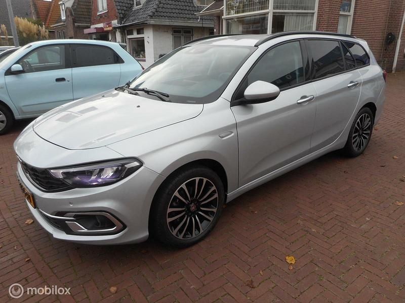 Occasion Fiat Tipo Life 99 PK (72 kW) 2021 Grijs Stationwagen
