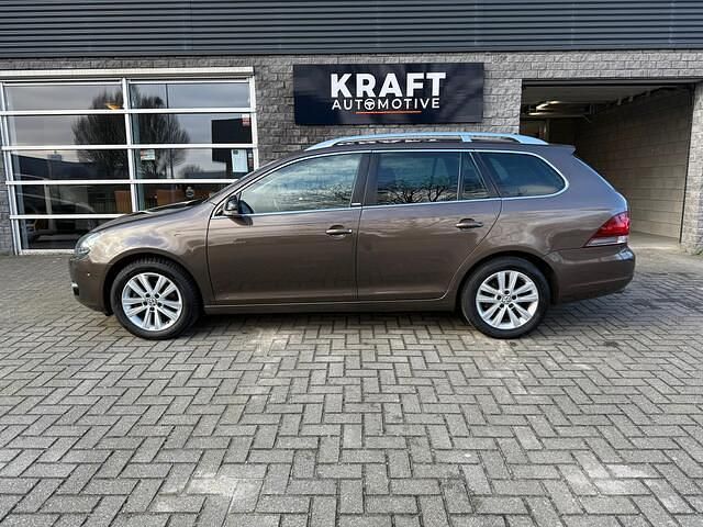 Occasion VW Golf VI Comfortline 123 PK (90 kW) 2011 Bruin (metallic) Hatchback