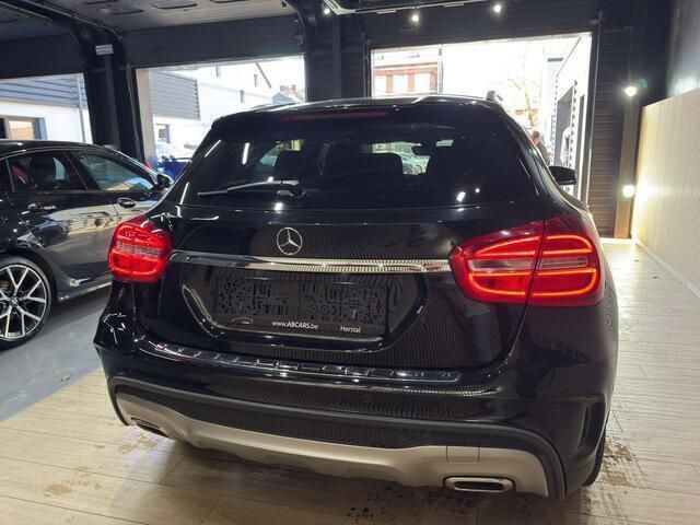 Occasion Mercedes GLA180 AMG 109 PK (80 kW) 2017 Zwart SUV