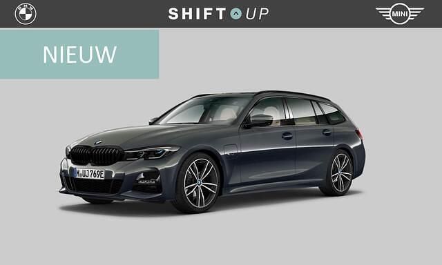 Grijs Gebruikt 2022 BMW 330 Comfort Edition Stationwagen | € 37.940 (Eerlijke prijs) - Afbeelding 1/3