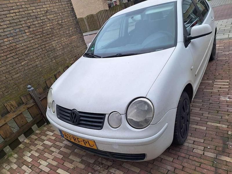 Occasion VW Polo 75 PK (55 kW) 2005 Grijs Hatchback