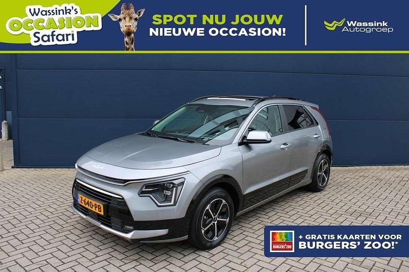 Grijs Gebruikt 2024 Kia Niro SUV | € 33.900 (Super prijs) - Afbeelding 1/3