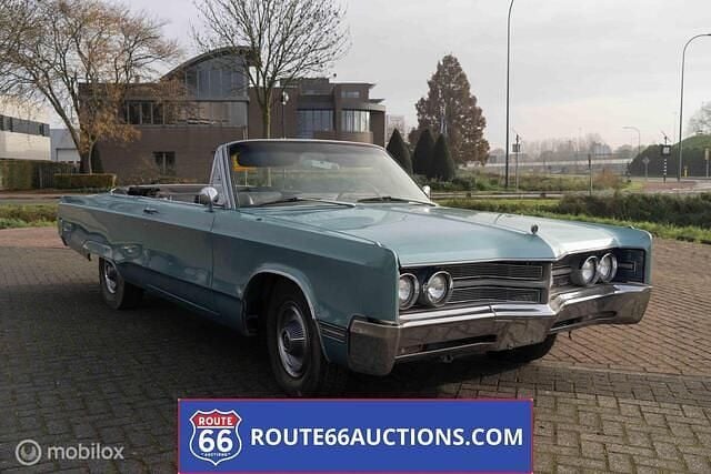 Zwart Gebruikt 1967 Chrysler 300 Cabriolet | € 10.500 - Afbeelding 1/4