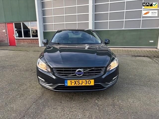 Grijs (metallic) Gebruikt 2014 Volvo V60 Summum Stationwagen | € 9.950 (Super prijs) - Afbeelding 1/4