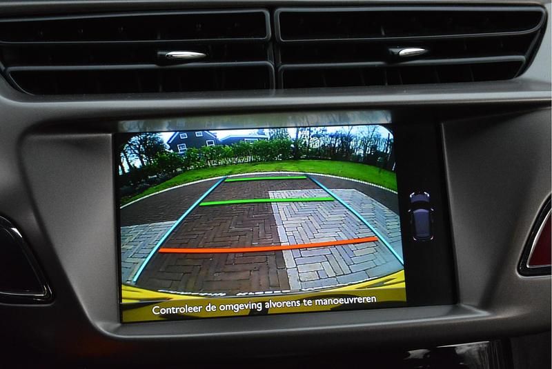 Occasion DS Automobiles DS3 Connected Chic 112 PK (82 kW) 2017 Zwart Hatchback