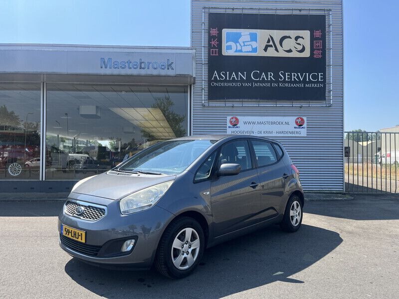 Grijs Gebruikt 2010 Kia Venga Hatchback | € 6.950 (Duur) - Afbeelding 1/4