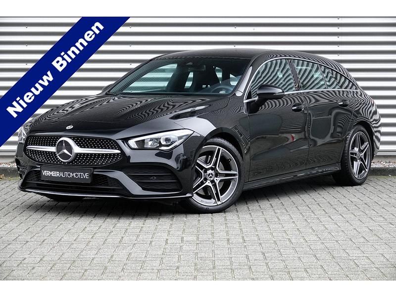Zwart Gebruikt 2022 Mercedes CLA200 Business Stationwagen | € 30.900 (Goede deal) - Afbeelding 1/4