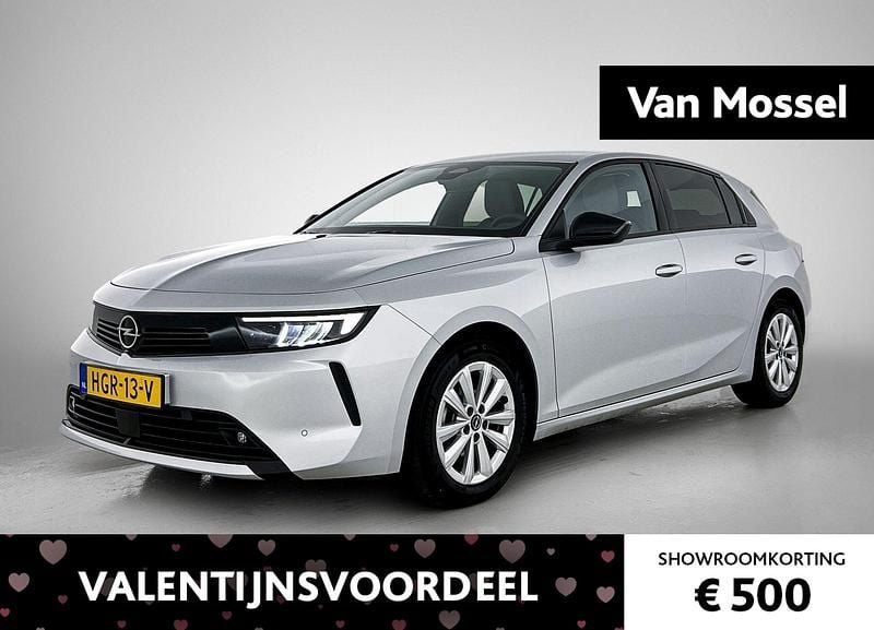 Occasion Opel Astra Business Edition 110 PK (80 kW) 2025 Grijs Hatchback