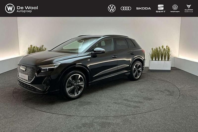 Zwart Nieuw 2025 Audi Q4 e-tron S-Line SUV | € 54.765 (Eerlijke prijs) - Afbeelding 1/4