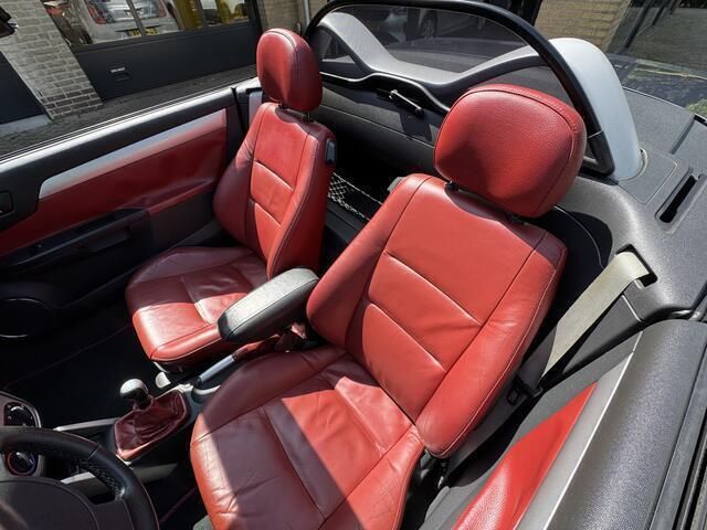 Occasion Opel Tigra 90 PK (66 kW) 2008 Blauw Cabriolet