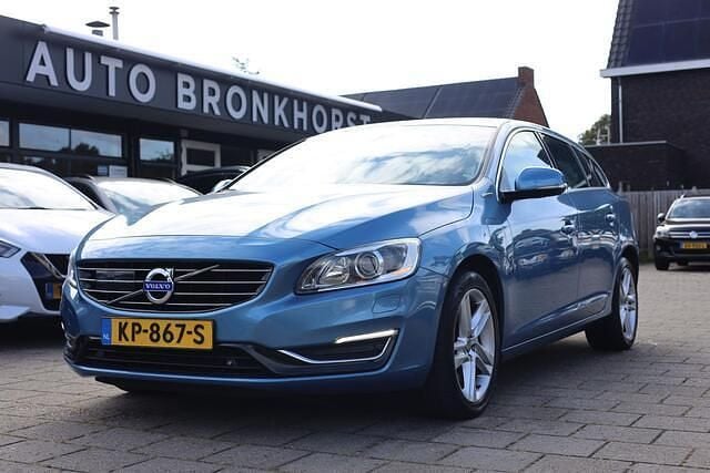 Blauw, metallic lak Gebruikt 2014 Volvo V60 Summum Stationwagen | € 8.950 (Goede deal) - Afbeelding 1/3