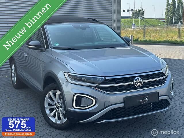Grijs Gebruikt 2024 VW T-Roc Business SUV | € 34.900 (Eerlijke prijs) - Afbeelding 1/4