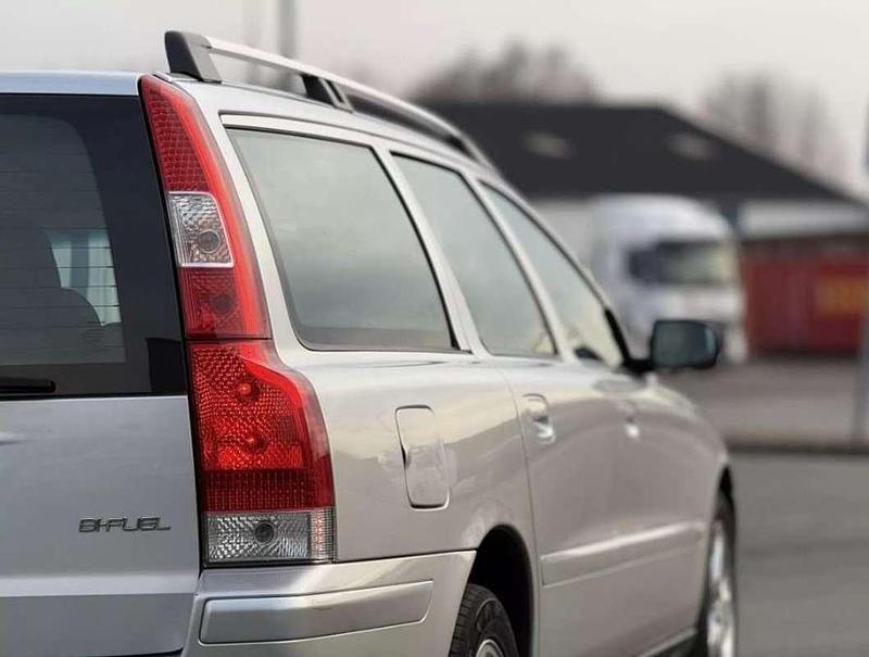 Occasion Volvo V70 170 PK (125 kW) 2006 Zilver Stationwagen