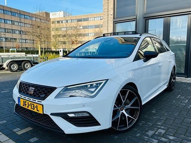 Occasion Seat Leon ST 4Drive 301 PK (221 kW) 2020 Wit (metallic) Stationwagen