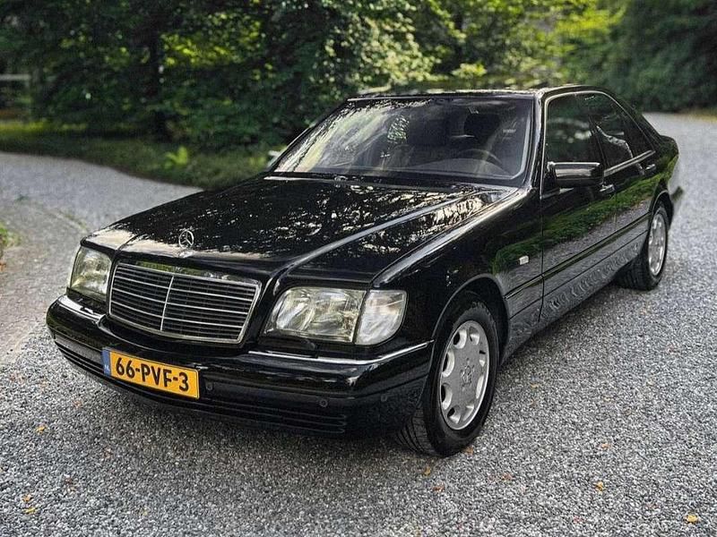 Zwart Gebruikt 1997 Mercedes S320 Classic Sedan | € 19.999 - Afbeelding 1/4