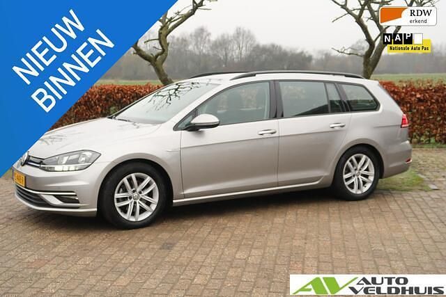 Grijs Occasion 2017 VW Golf VII Comfortline Stationwagen | € 14.950 (Eerlijke prijs) - Afbeelding 1/4
