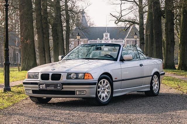 Zilver Occasion 1999 BMW 328 Cabriolet Exclusive Cabriolet | € 18.950 - Afbeelding 1/4