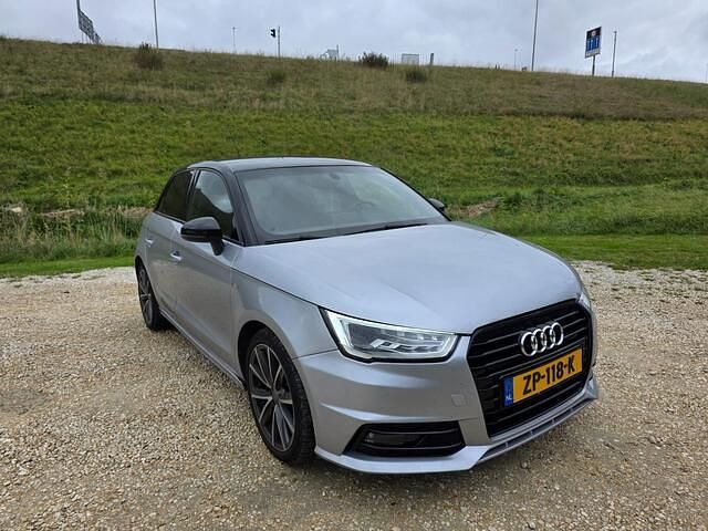 Occasion Audi A1 Sportback Sport 90 PK (66 kW) 2015 Grijs (metallic) Hatchback