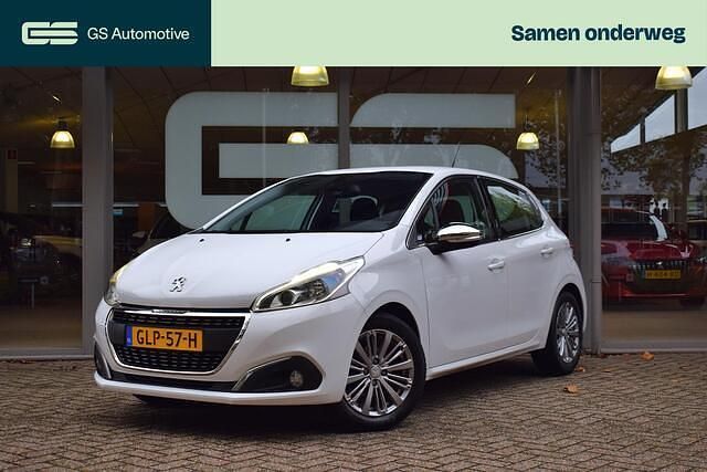 Wit Occasion 2018 Peugeot 208 Allure Hatchback | € 9.403 (Eerlijke prijs) - Afbeelding 1/4