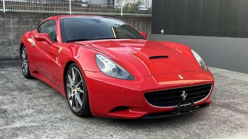 Rood Gebruikt 2009 Ferrari California Cabriolet | € 92.450 - Afbeelding 1/4