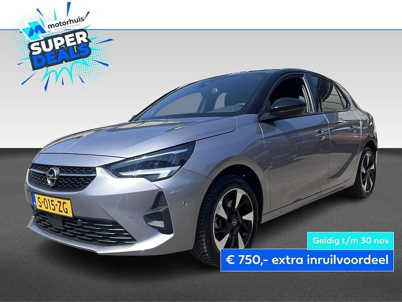 Grijs, metallic lak Gebruikt 2023 Opel Corsa-e GS Line Hatchback | € 19.945 (Eerlijke prijs) - Afbeelding 1/4