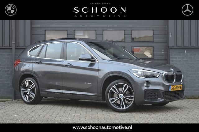 Grijs (metallic) Occasion 2018 BMW X1 Executive SUV | € 23.950 (Eerlijke prijs) - Afbeelding 1/3