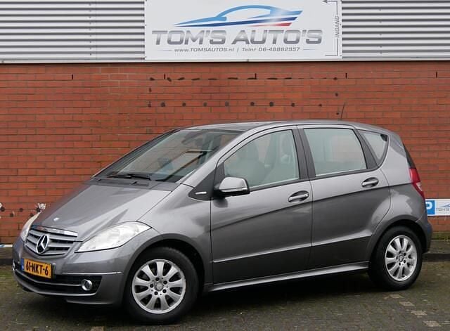 Grijs (metallic) Occasion 2010 Mercedes A160 Elegance MPV | € 3.250 (Eerlijke prijs) - Afbeelding 1/4