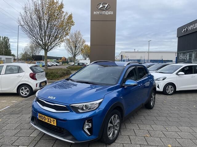 Blauw Gebruikt 2023 Kia Stonic SUV | € 15.995 (Super prijs) - Afbeelding 1/4