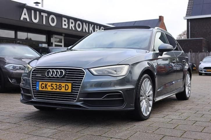 Gebruikt 2015 Audi e-tron S-Line SUV | € 15.950 - Afbeelding 1/1
