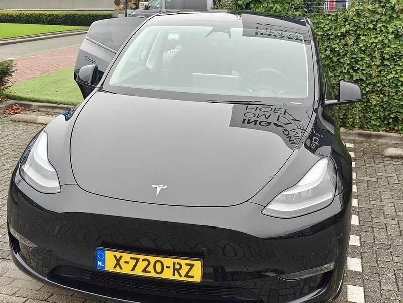 Gebruikt 2024 Tesla Model Y SUV | € 39.850 (Eerlijke prijs) - Afbeelding 1/4