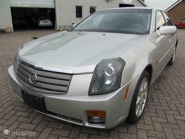 Zilver Gebruikt 2003 Cadillac CTS Sedan | € 9.900 - Afbeelding 1/4