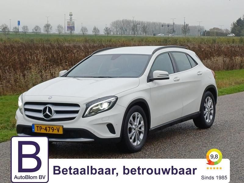 Wit Gebruikt 2017 Mercedes GLA180 Premium Plus SUV | € 13.290 (Super prijs) - Afbeelding 1/4