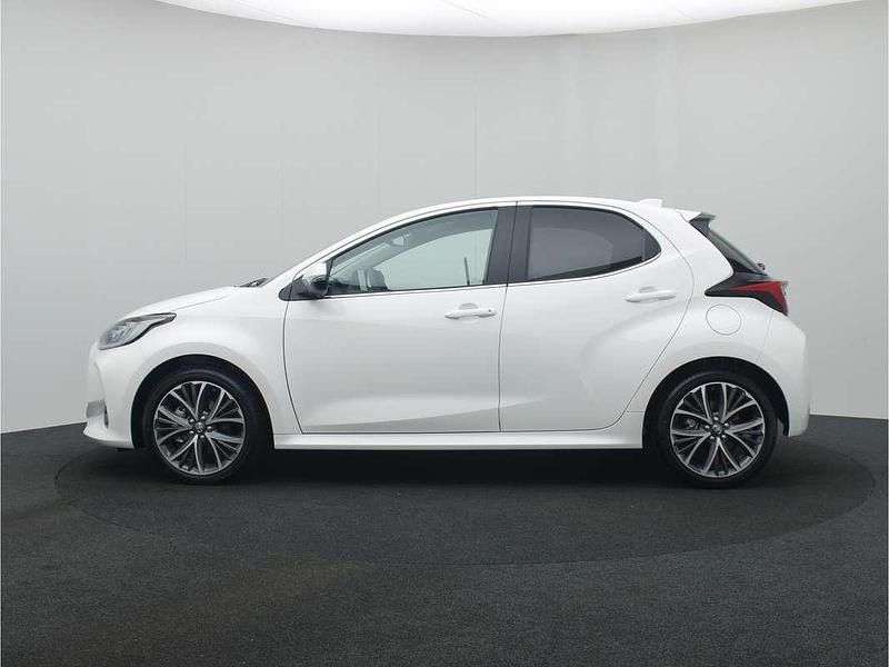 Occasion Toyota Yaris Hybrid Executive 116 PK (85 kW) 2023 Wit Hatchback