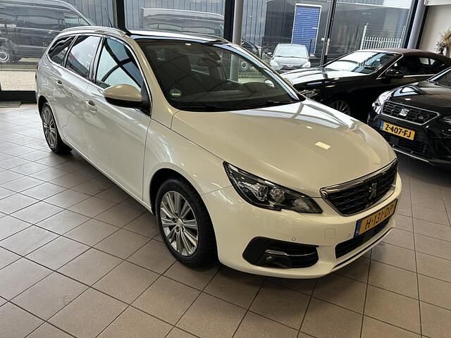Occasion Peugeot 308 SW 131 PK (96 kW) 2020 Wit Stationwagen