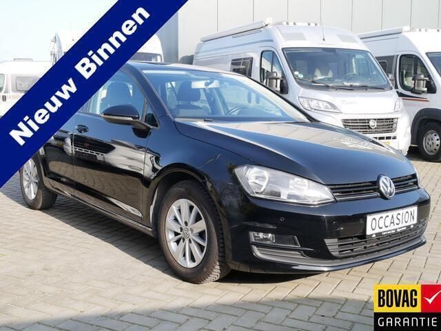 Zwart Gebruikt 2016 VW Golf VII Hatchback | € 12.950 (Iets duurder) - Afbeelding 1/4